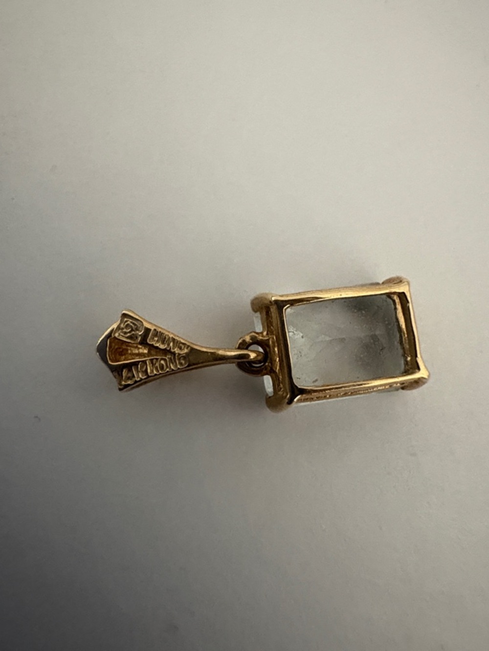 14kt Gold Aquamarine Stone Pendant - Picture 2 of 3
